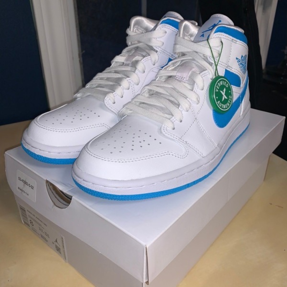 Jordan 1 Mid UNC 8W
